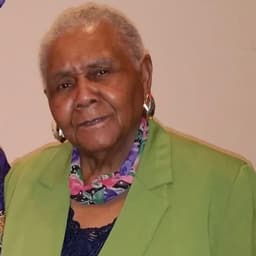 Maxine White
