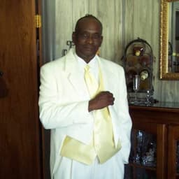 Robert Johnson Sr.
