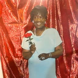 Donna Sanders